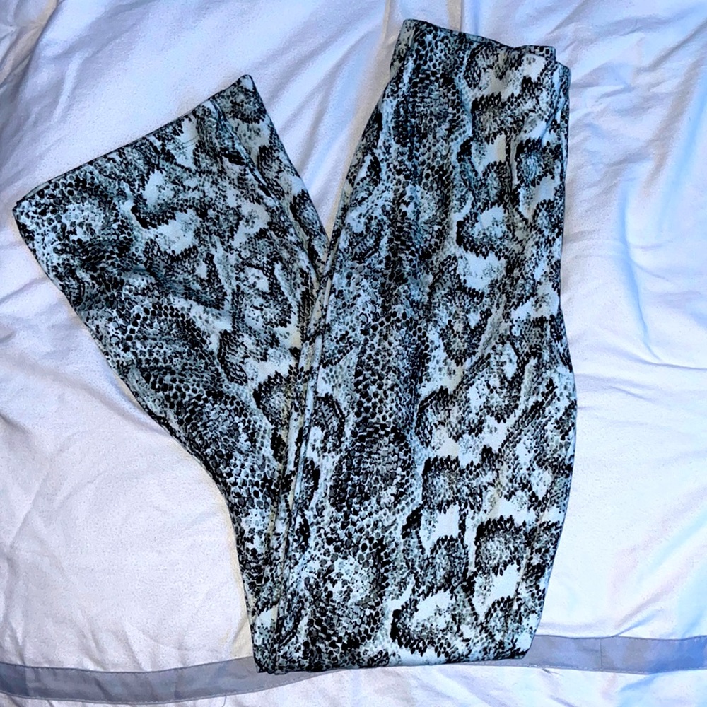 Flared snake print leggings